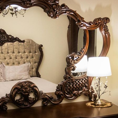 Central Luxury Antique Apartment Varna Exteriör bild