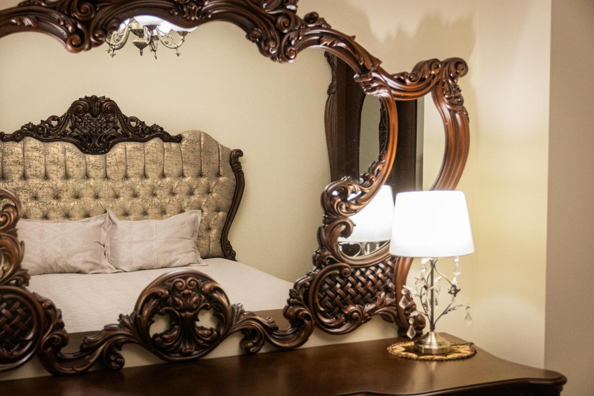 Central Luxury Antique Apartment Varna Exteriör bild